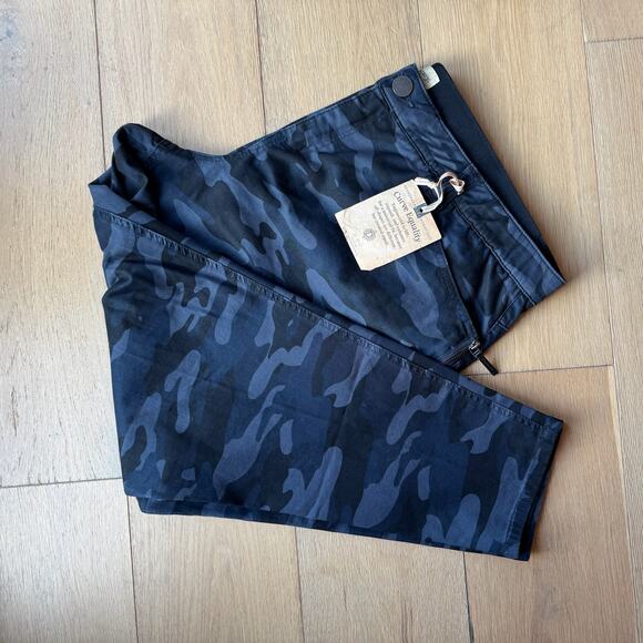 Democracy Ankle Jeans Sz 24w NWT Women Ab Technology Freedom Blue Camo Pants - Picture 1 of 12